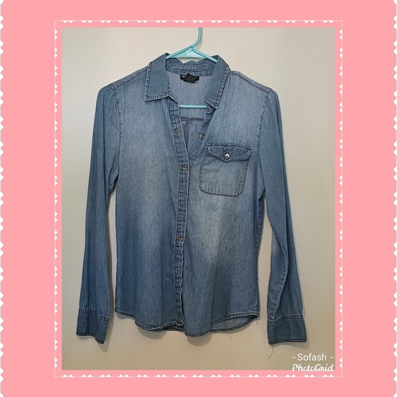 Wet seal Chambray long sleeve top - Picture 1 of 4